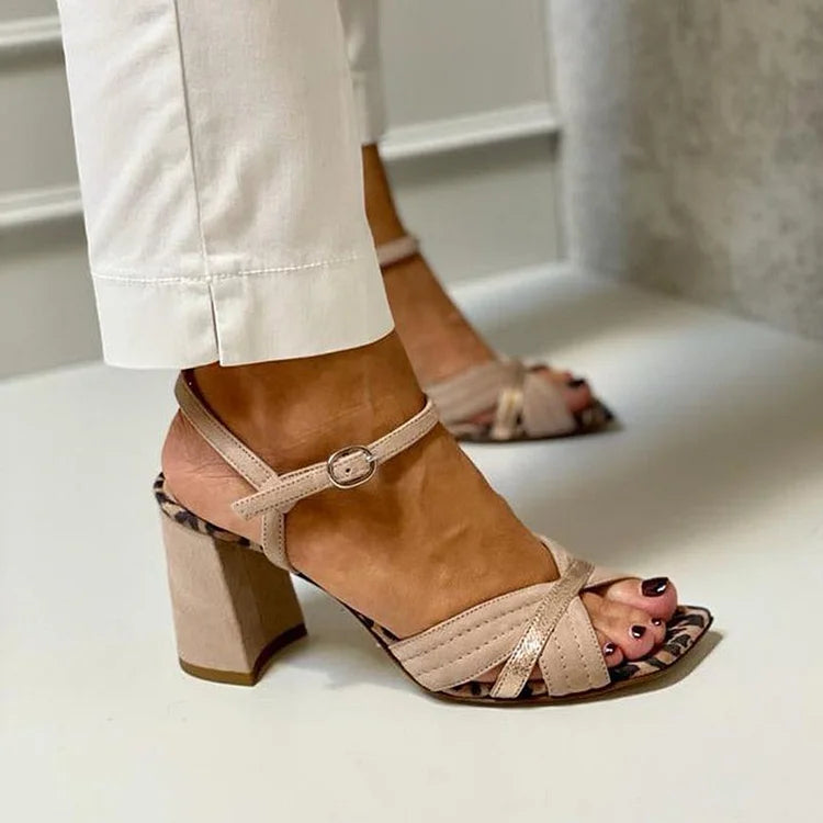 LORRIE | Vera Montiel