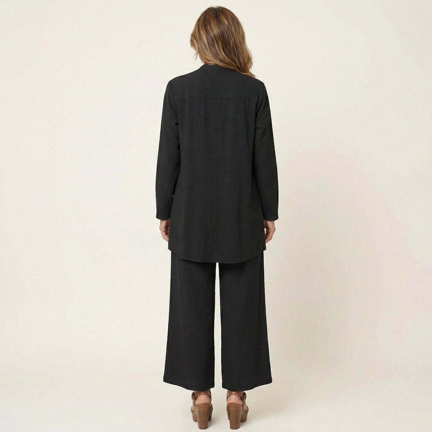 VIVIENNE | Vera Montiel