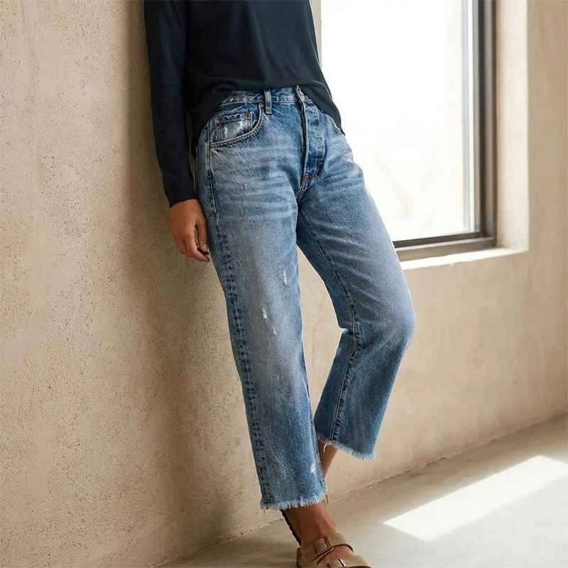 JEANS DRITTI CORTI | Vera Montiel